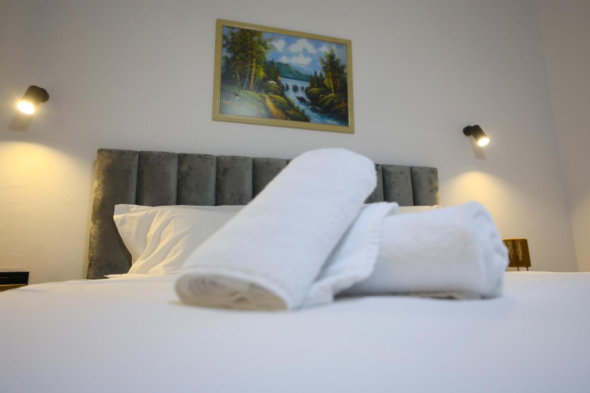 Vila Alizee Hotel تيرانا المظهر الخارجي الصورة