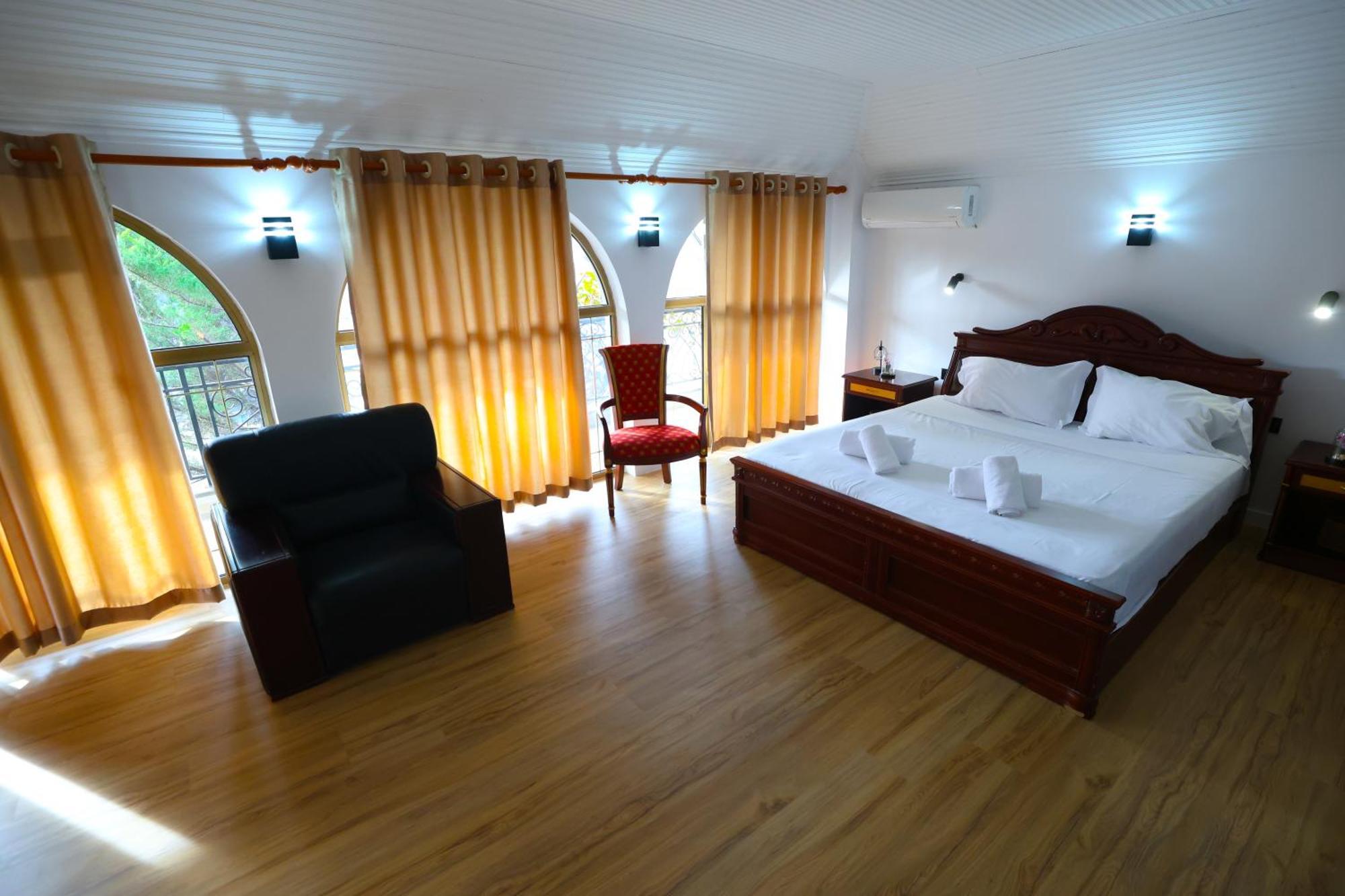 Vila Alizee Hotel تيرانا المظهر الخارجي الصورة