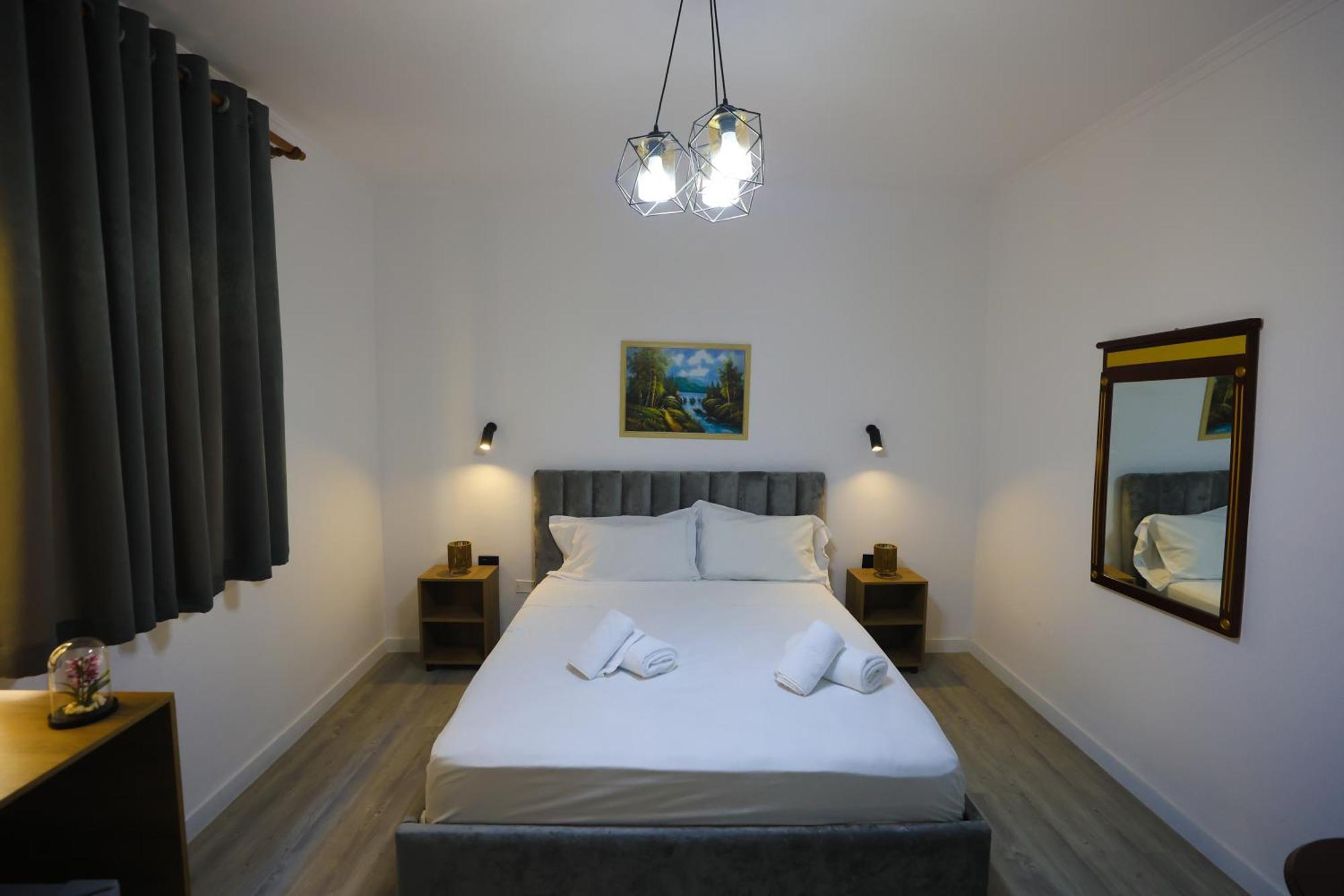 Vila Alizee Hotel تيرانا المظهر الخارجي الصورة