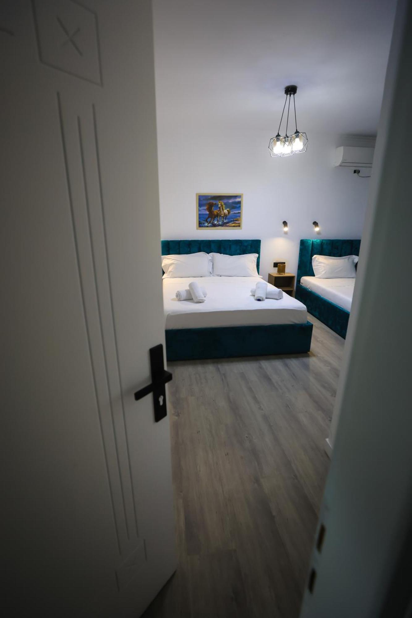 Vila Alizee Hotel تيرانا المظهر الخارجي الصورة