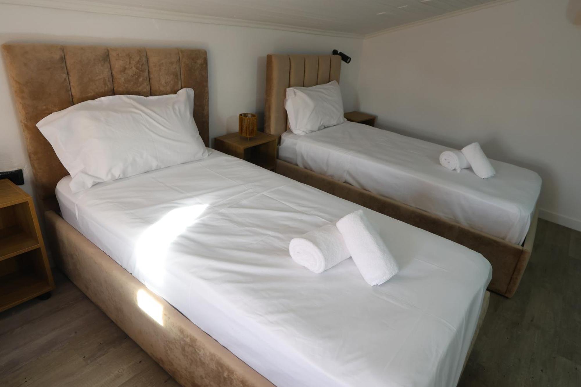 Vila Alizee Hotel تيرانا المظهر الخارجي الصورة