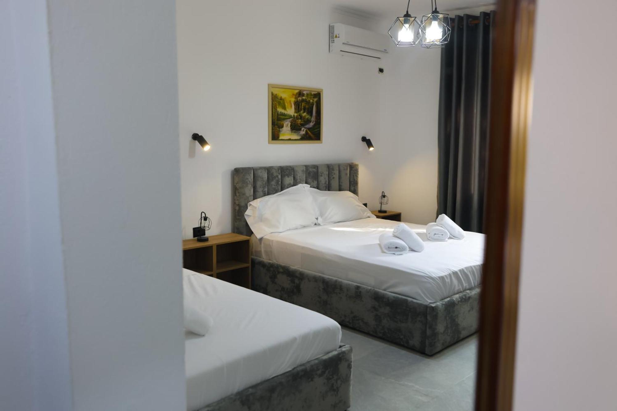 Vila Alizee Hotel تيرانا المظهر الخارجي الصورة